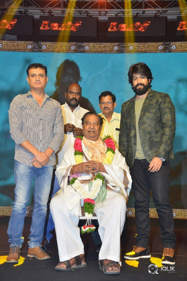 KGF-Movie-Pre-Release-Function-Photos